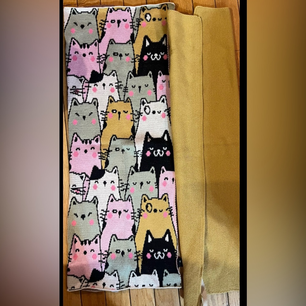Tahari Knit Kitchen Towels (2) Multi-Colored Cats  16" x 26"